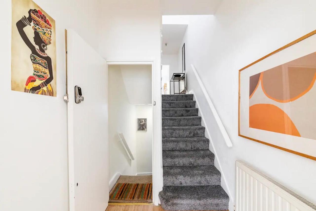 Large, Bright And Spacious 3 Bed Flat In London Exterior foto
