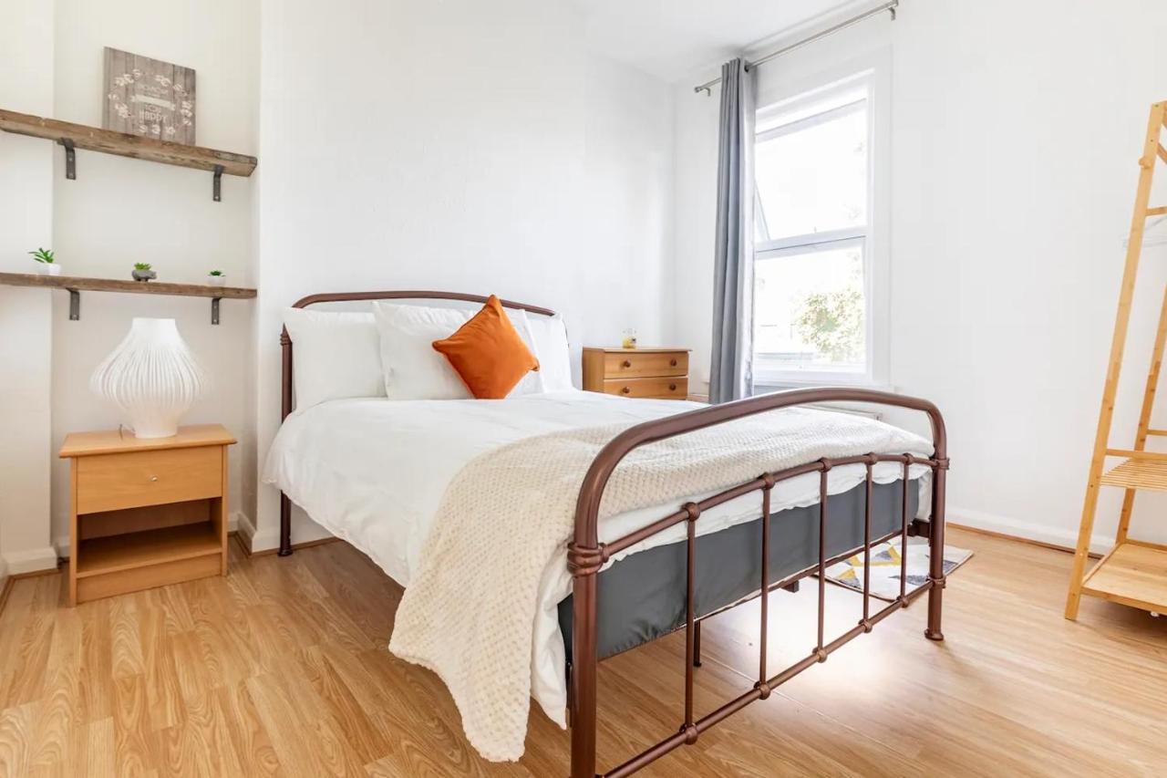 Large, Bright And Spacious 3 Bed Flat In London Exterior foto